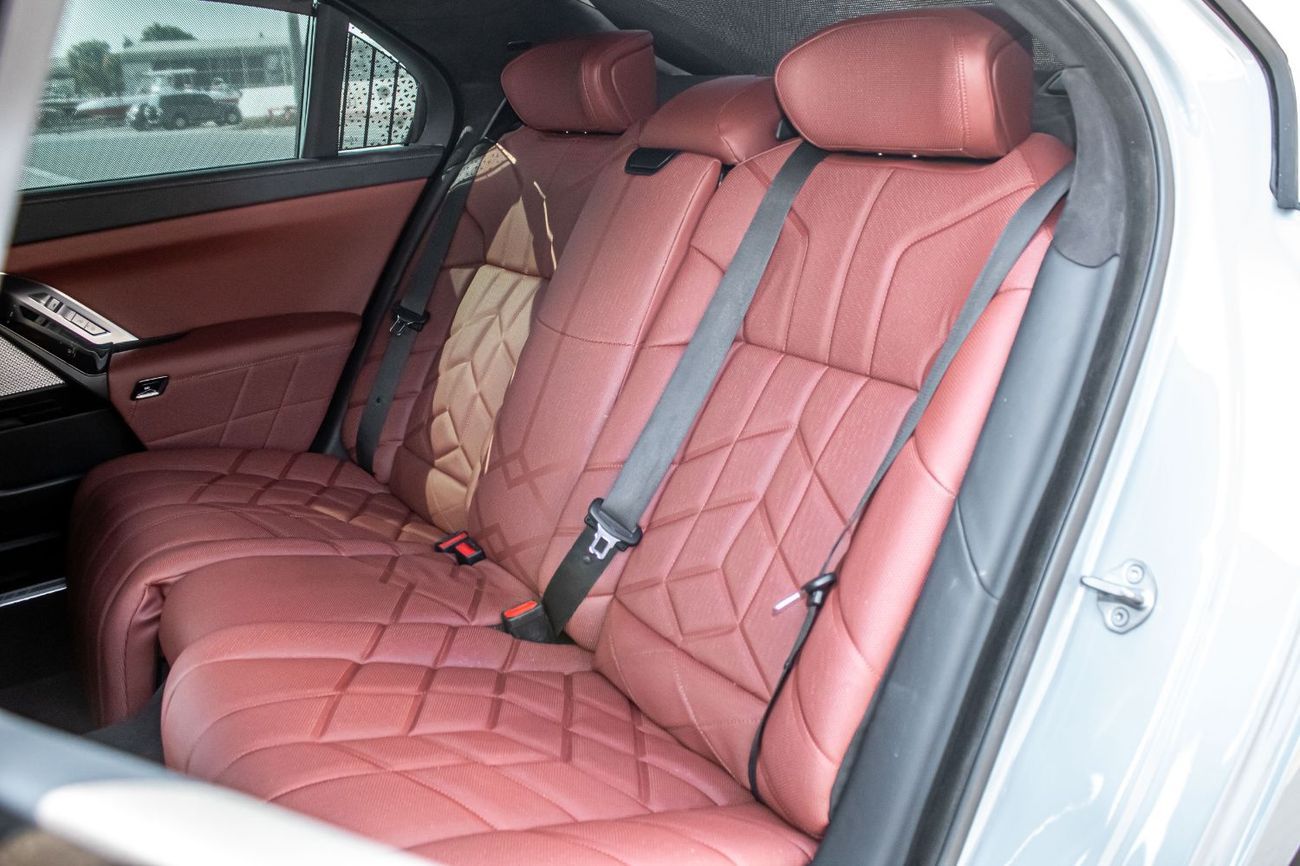 BMW 740Li 740M 2023 FULL OPTION