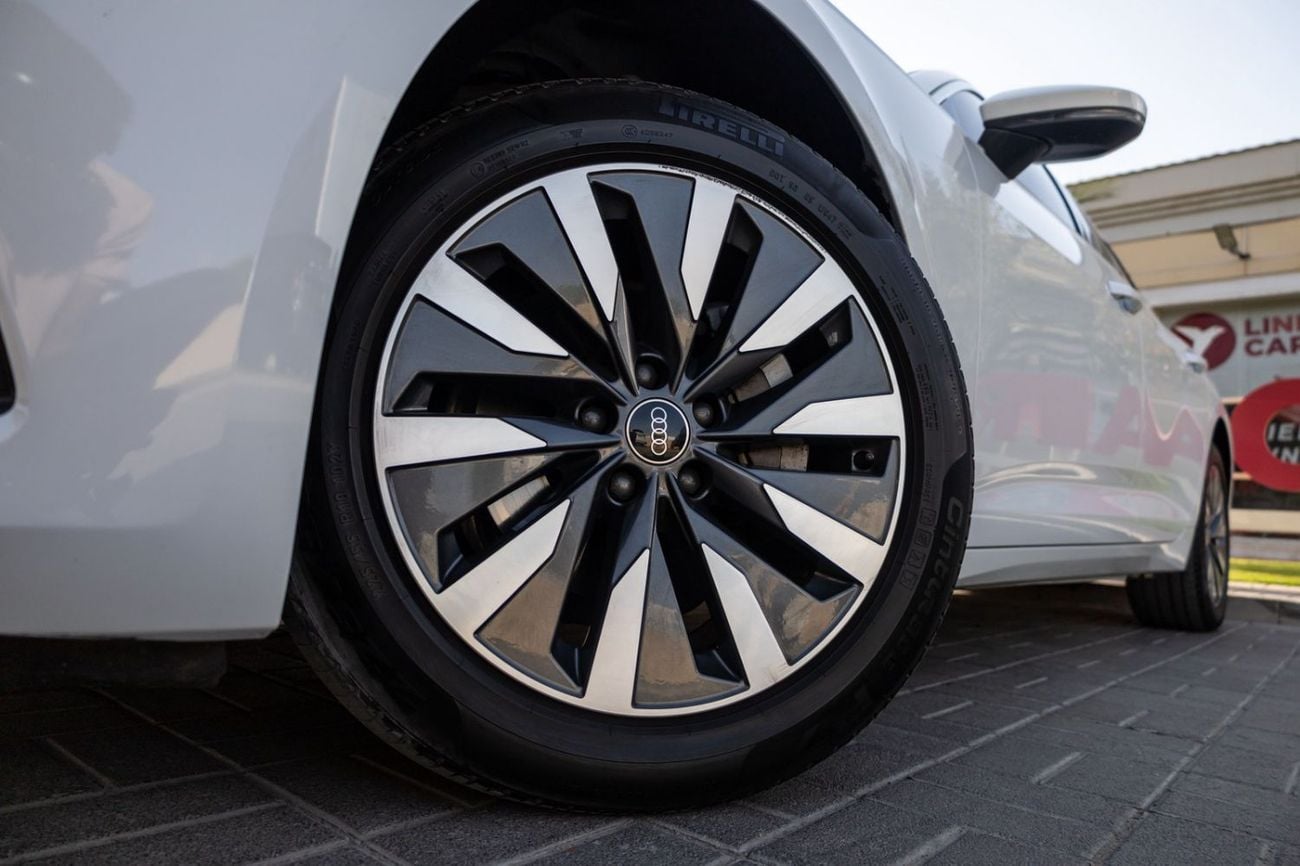 Audi A6 40 TFSI 2.0L Audi A6 2023 GCC specs for 1,719.00 AED monthly
