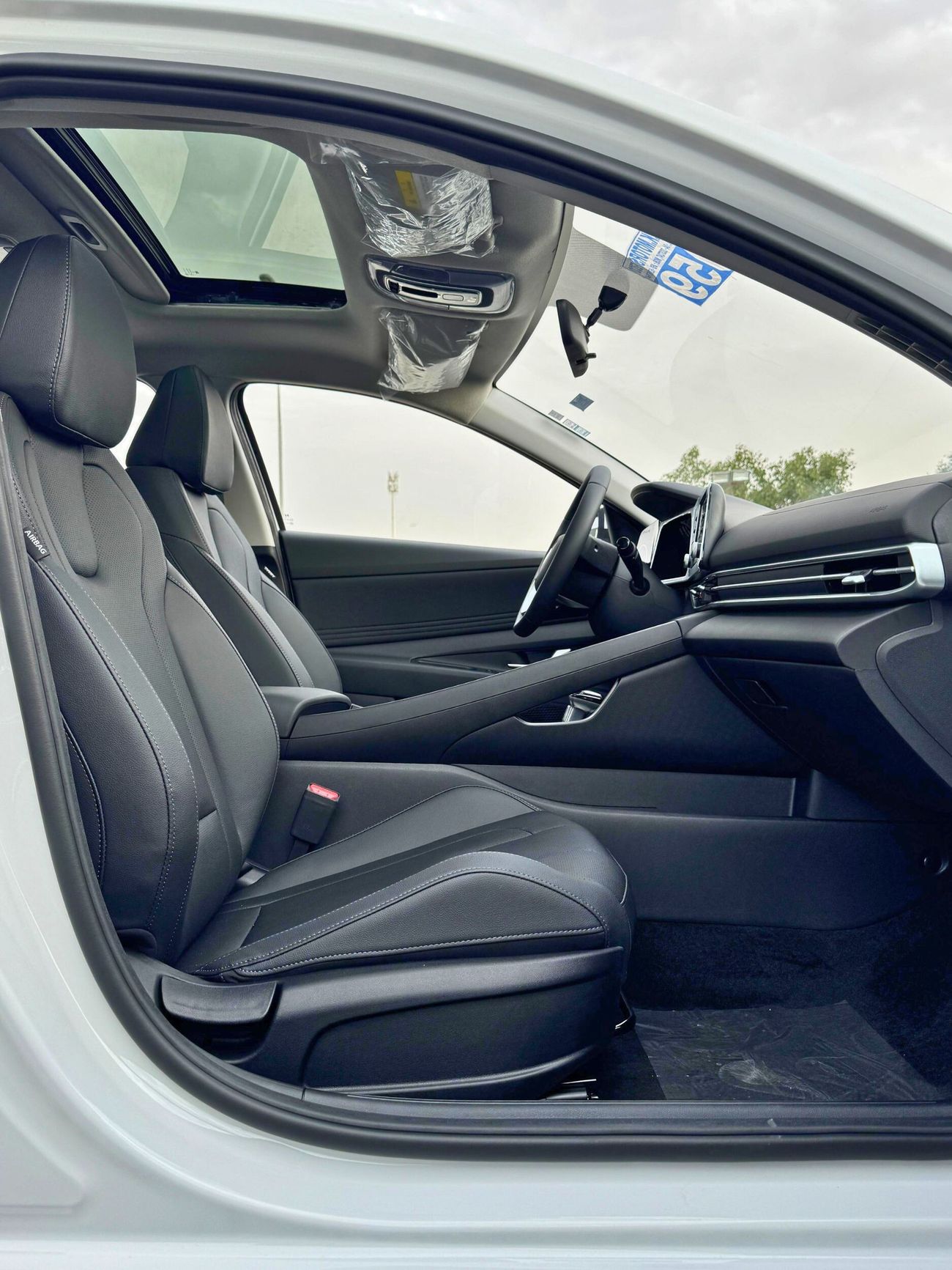 هيونداي إلانترا ELITE | 1.5L PETROL | SUNROOF WITH LEATHER | CHINESE SPCES (CODE# ELITE)