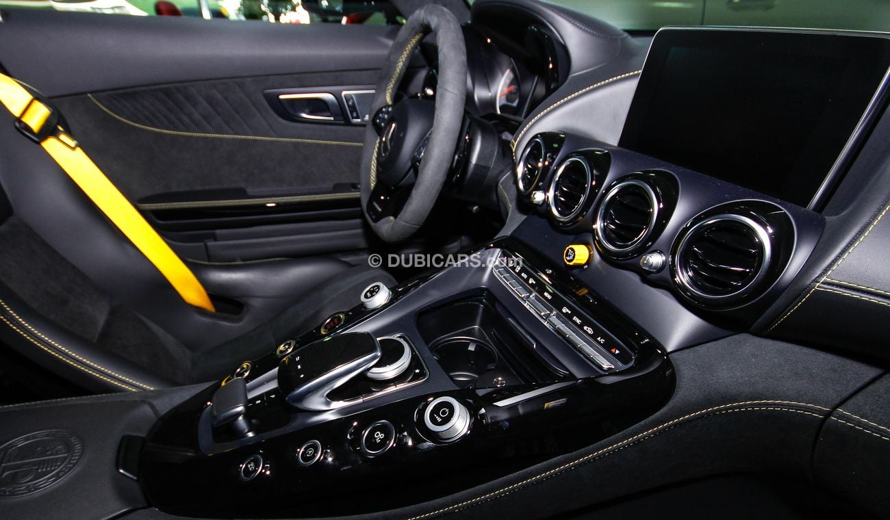 Mercedes Benz AMG GT R