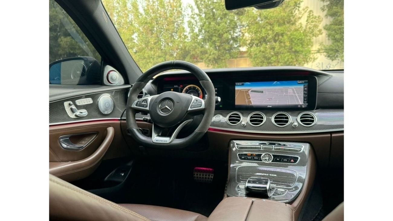 Mercedes Benz E63 AMG Std