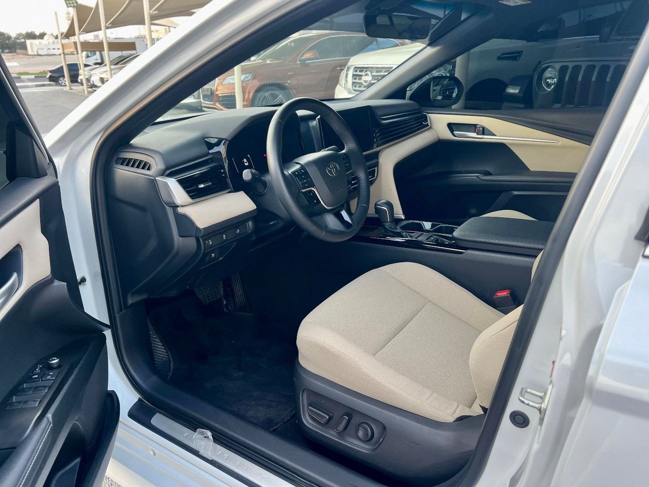 تويوتا كامري GLE 2.5L