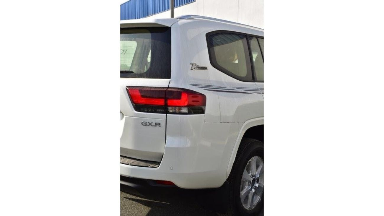 Toyota Land Cruiser 300 GXR 3.3L Diesel