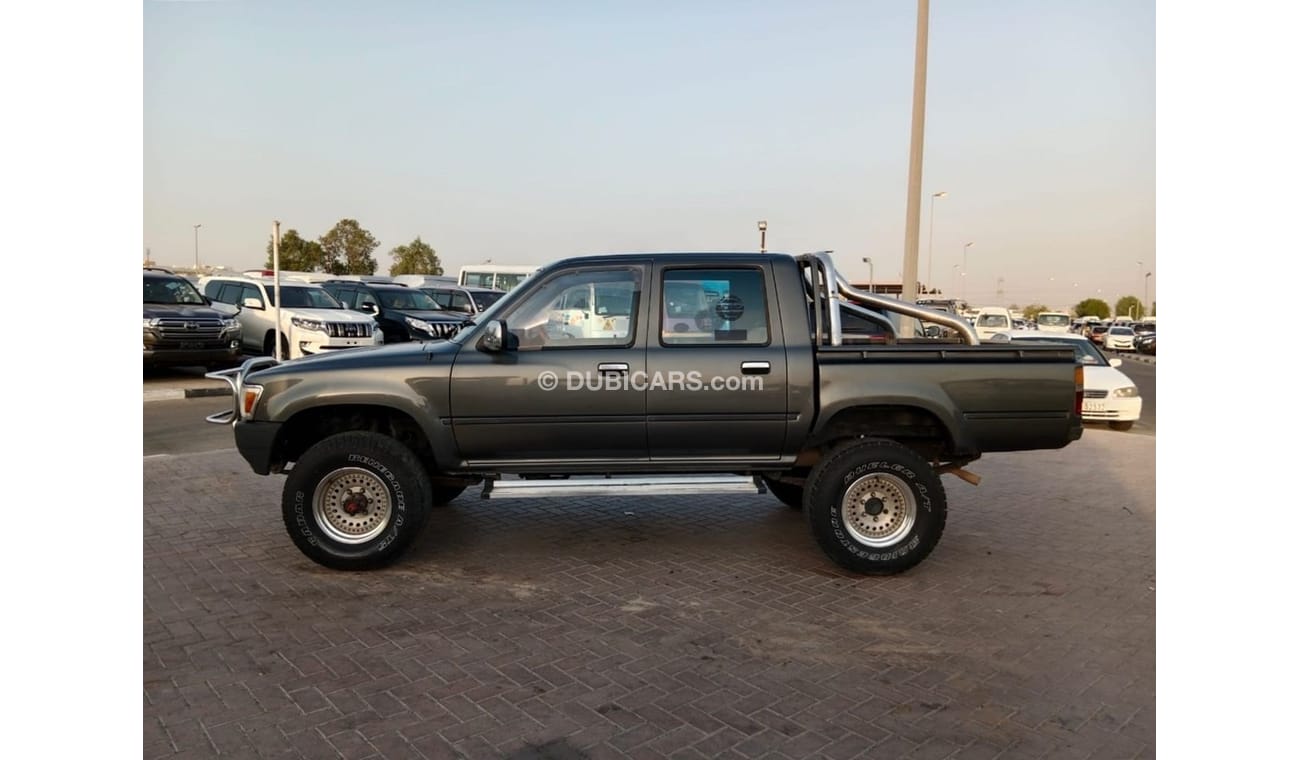 Toyota Hilux TOYOTA HILUX PICK UP RIGHT HAND DRIVE (PM1582)