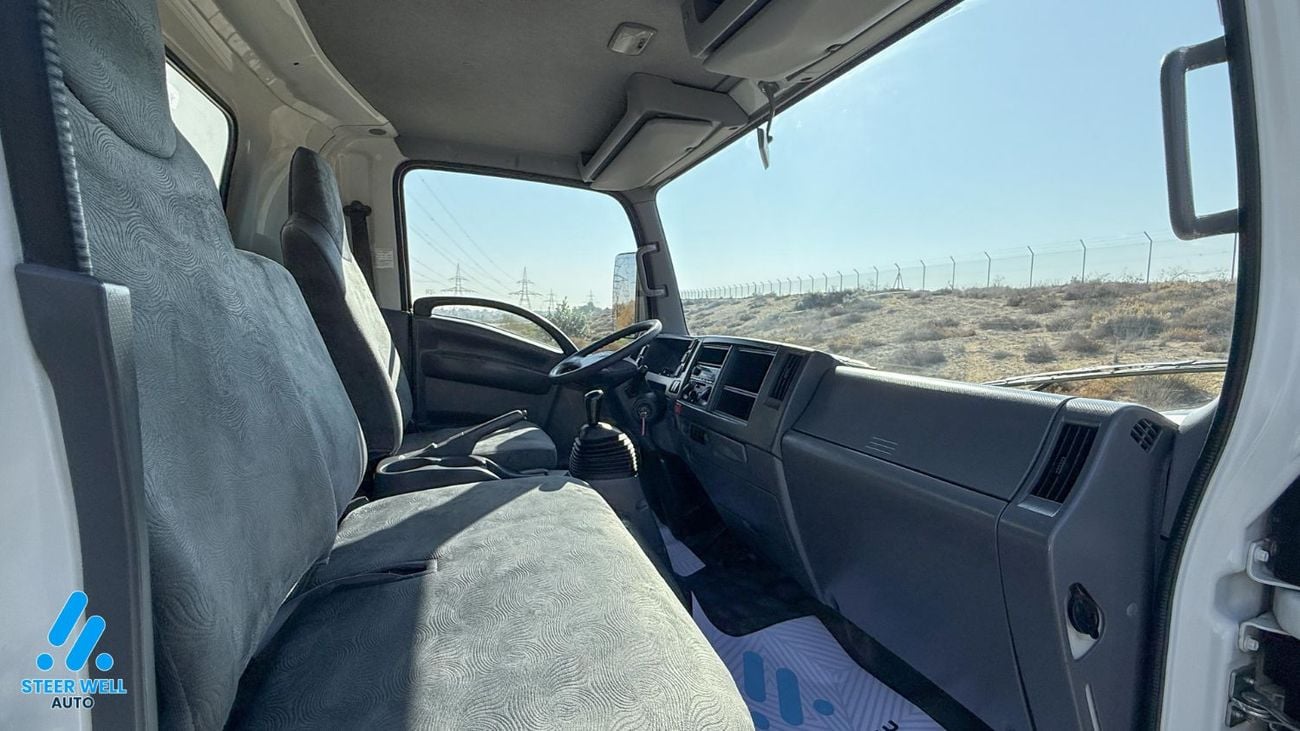 إيسوزو NPR NPR | 3.0L Diesel | 125HP | Manual | Shutter Box Water Distribution Truck | GCC Specs