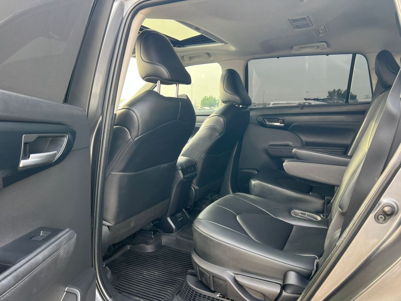 Toyota Highlander 2023 TOYOTA HIGHLANDER HYBRID XLE,  2.5l v4 GASOLINE , SUNROOF LEATHER ELECTRIC SEATS, TRUCK AUTO, 4