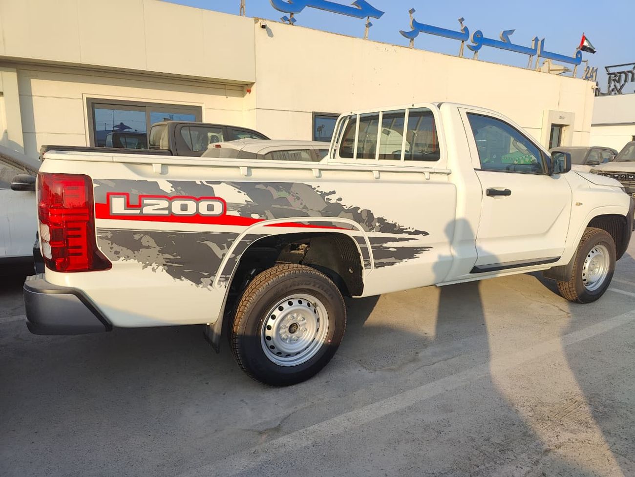 Mitsubishi L200 SC PICKUP 2.4L 4WD MT