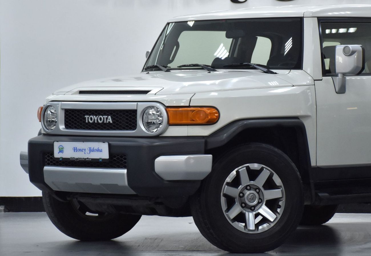 تويوتا إف جي كروزر EXCELLENT DEAL for our Toyota FJ Cruiser GXR ( 2016 Model ) in White Color GCC Specs