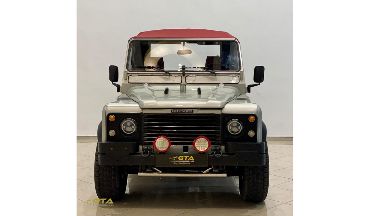 Land Rover Defender 1990 Land-Rover Defender 110 Pick-Up, GCC