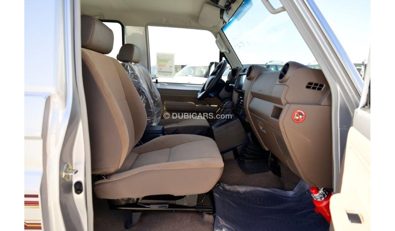 Toyota Land Cruiser 70 V6 4.0L Petrol 4WD 5 Seater Automatic - Mid Option