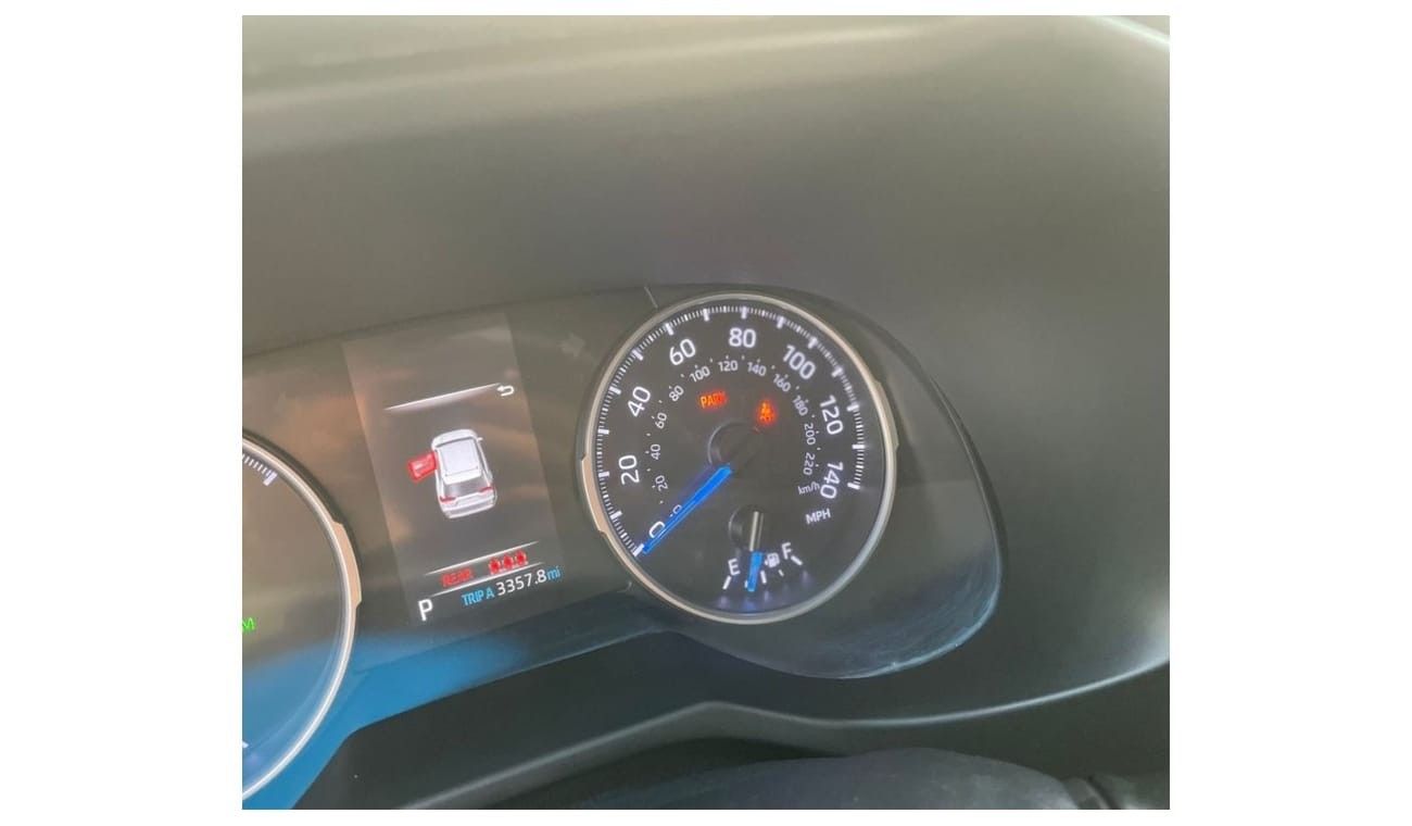 تويوتا راف ٤ 2020 Toyota Rav4 Hybrid Fuel 2.5L V4 MidOption+ Push Start - 4x4 AWD - 38,000 Mileage