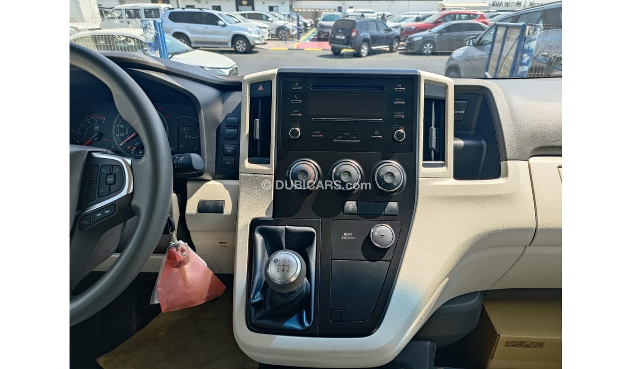 Toyota Hiace GL, MANUAL GEAR / 2.8L Diesel - High-roof / New Shape (CODE # 67769)