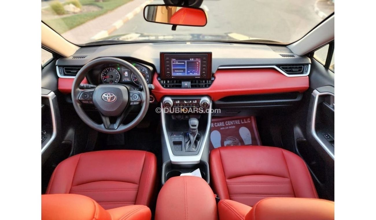 تويوتا راف ٤ XLE