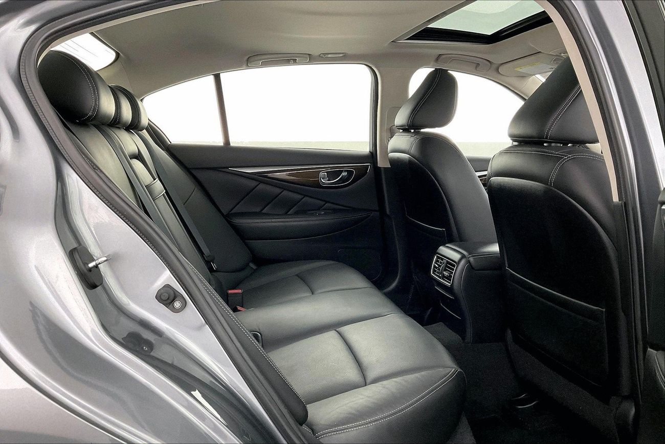 Infiniti Q50 Premium / Luxe| 1 year free warranty | Exclusive Eid offer