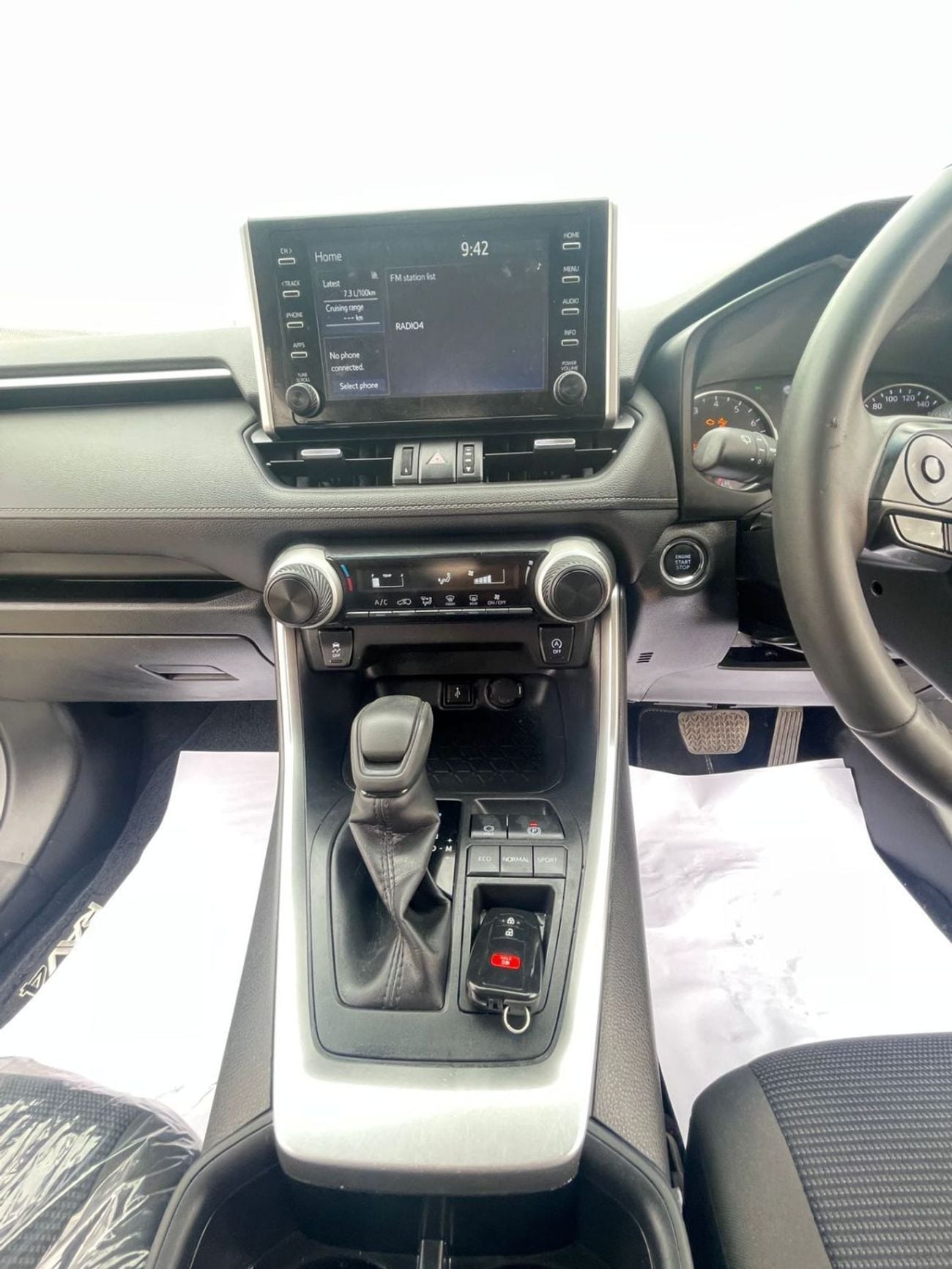 تويوتا راف ٤ Toyota Rav4 ,Petrol 2.0L ,right Hand Drive ,Only For Export Available