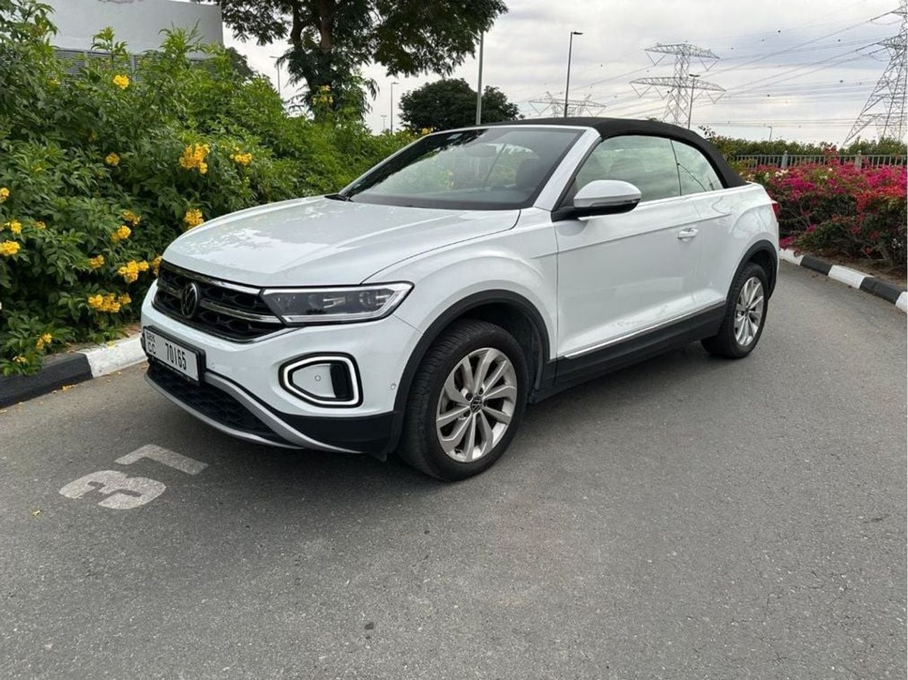 Volkswagen T ROC CABRIOLET car