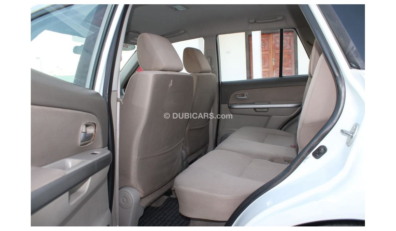 سوزوكي جراند فيتارا سوزوكي فيتارا 2011 خليجي فورويل  بحالة ممتازة بدون حوادث نظيفه جدا من الداخل والخارج