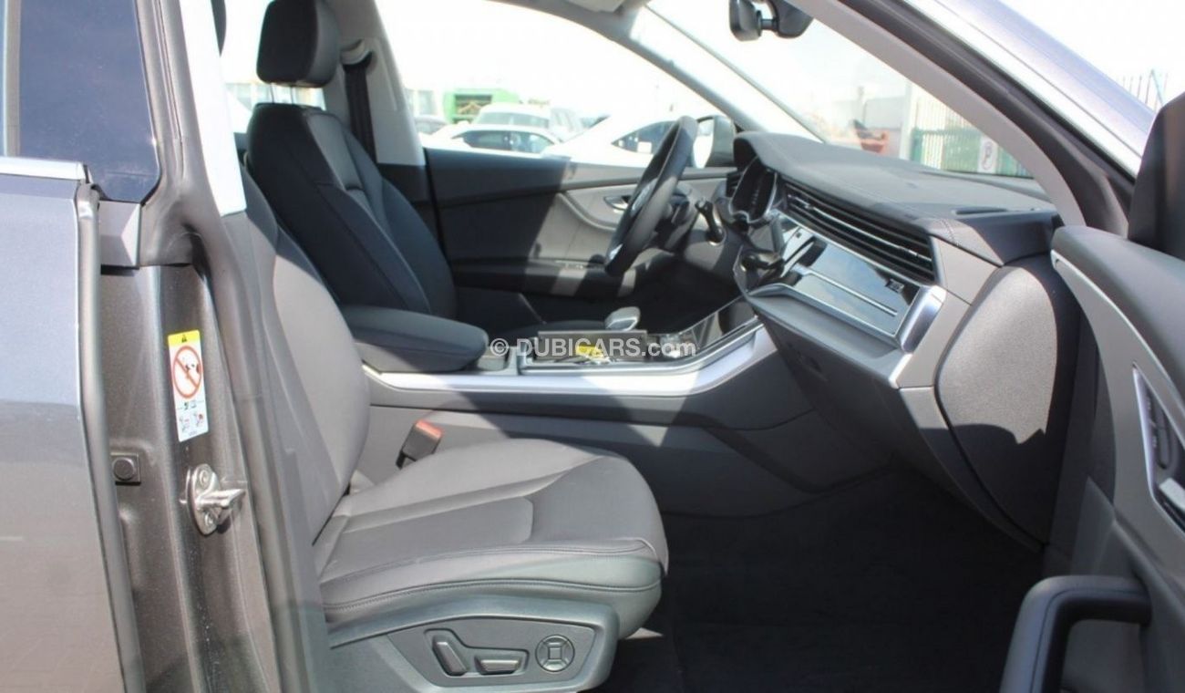 أودي Q8 AUDI Q8 4.0L 55 TFSI QUATTRO (Export and Local)