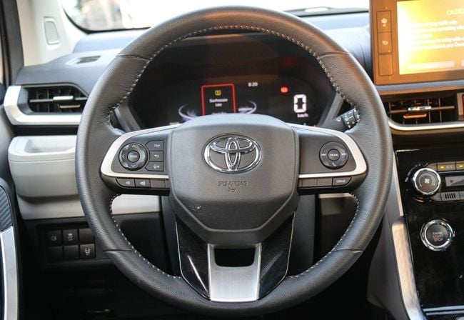 Toyota Veloz GLX, миниатюра 30