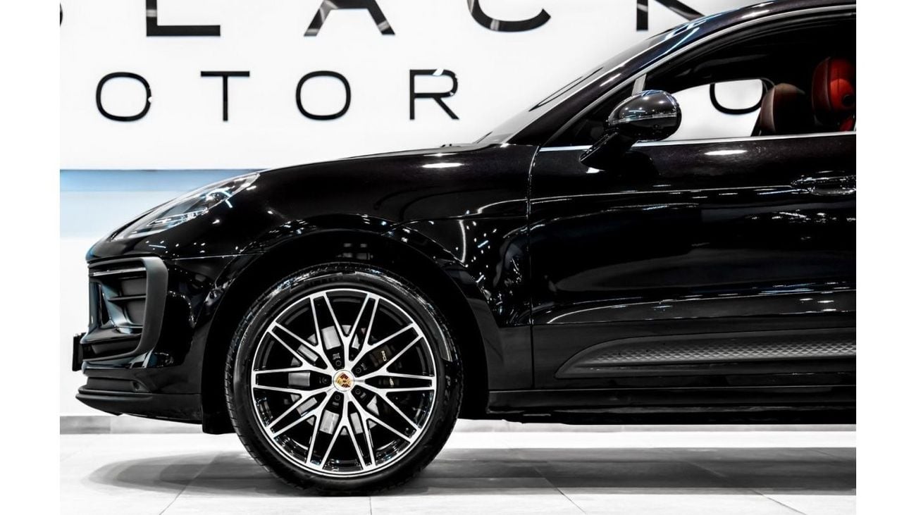بورش ماكان 2023 Porsche Macan, 2025 Porsche Warranty, Full Service History, Sports Exhaust, Low Kms, GCC
