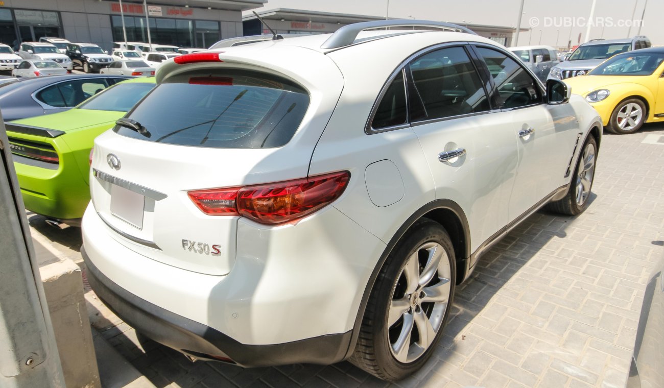 Infiniti FX50 S