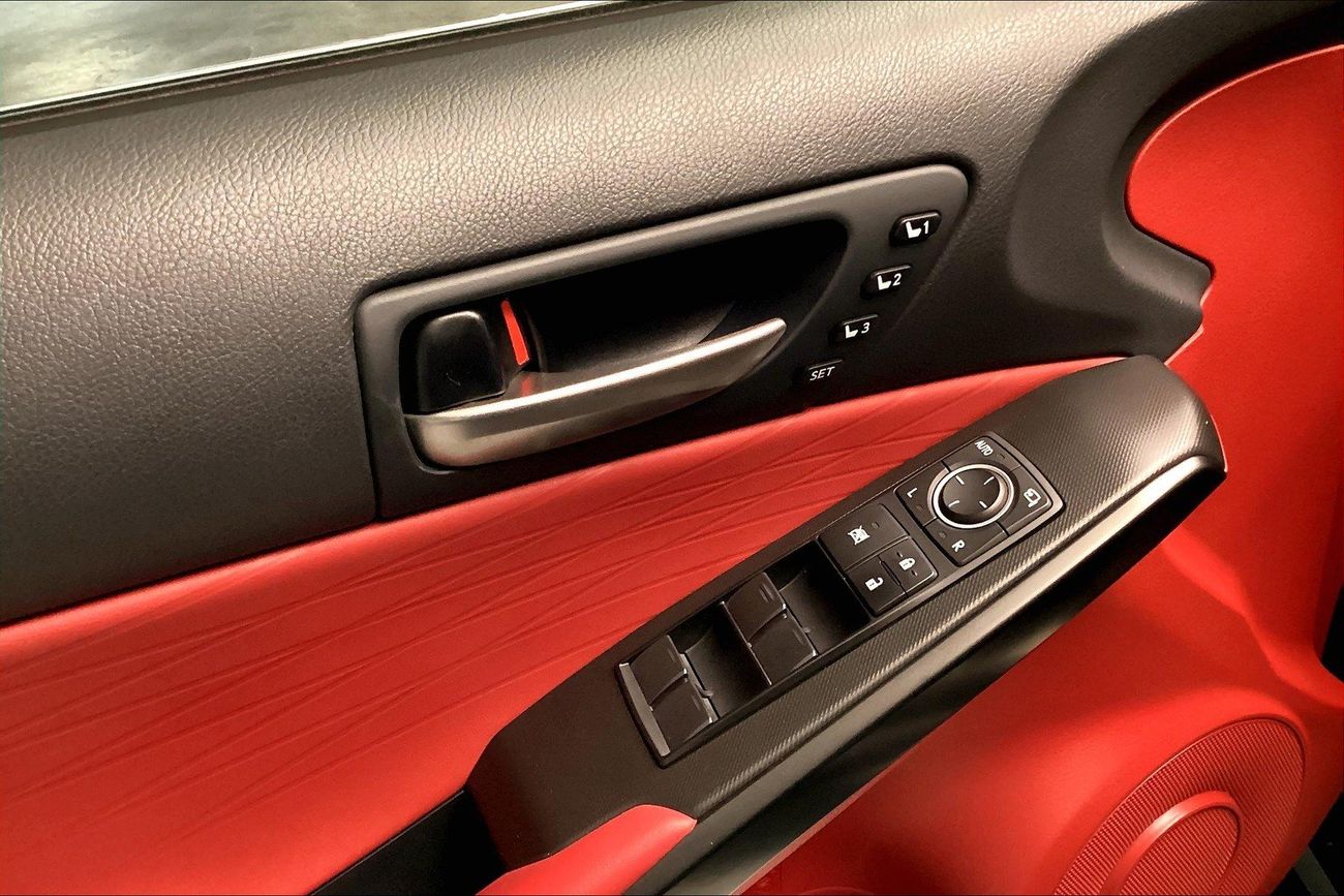 لكزس IS 350 F Sport Platinum | National Day Celebration | شامل الضمان | 0 ﺪﻔﻋﺓ ﺃﻮﻟﻯ