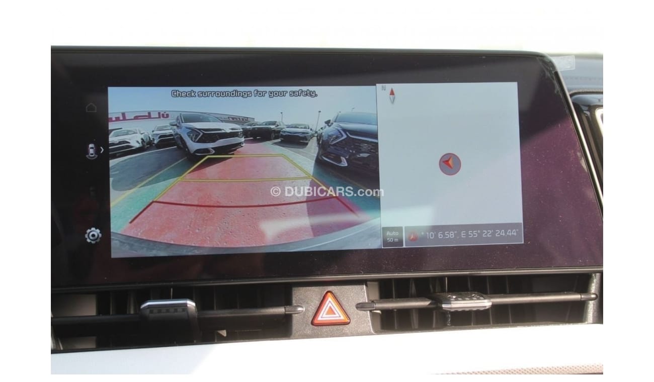 كيا سبورتيج ((High Line)) Turbo 1.6L petrol fwd 2022  white color, heated seats ,Electric tailgate