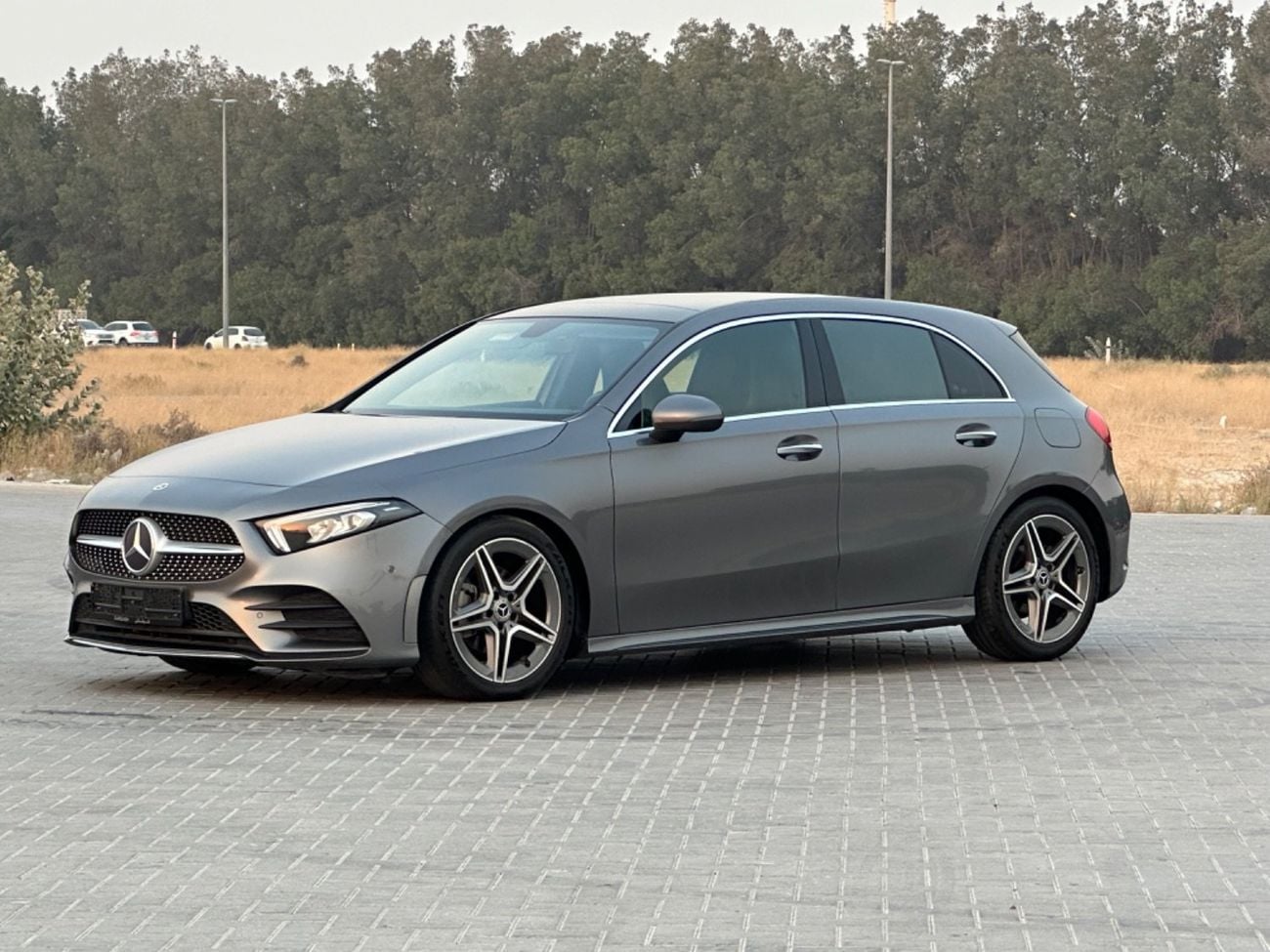 مرسيدس بنز A 200 AMG