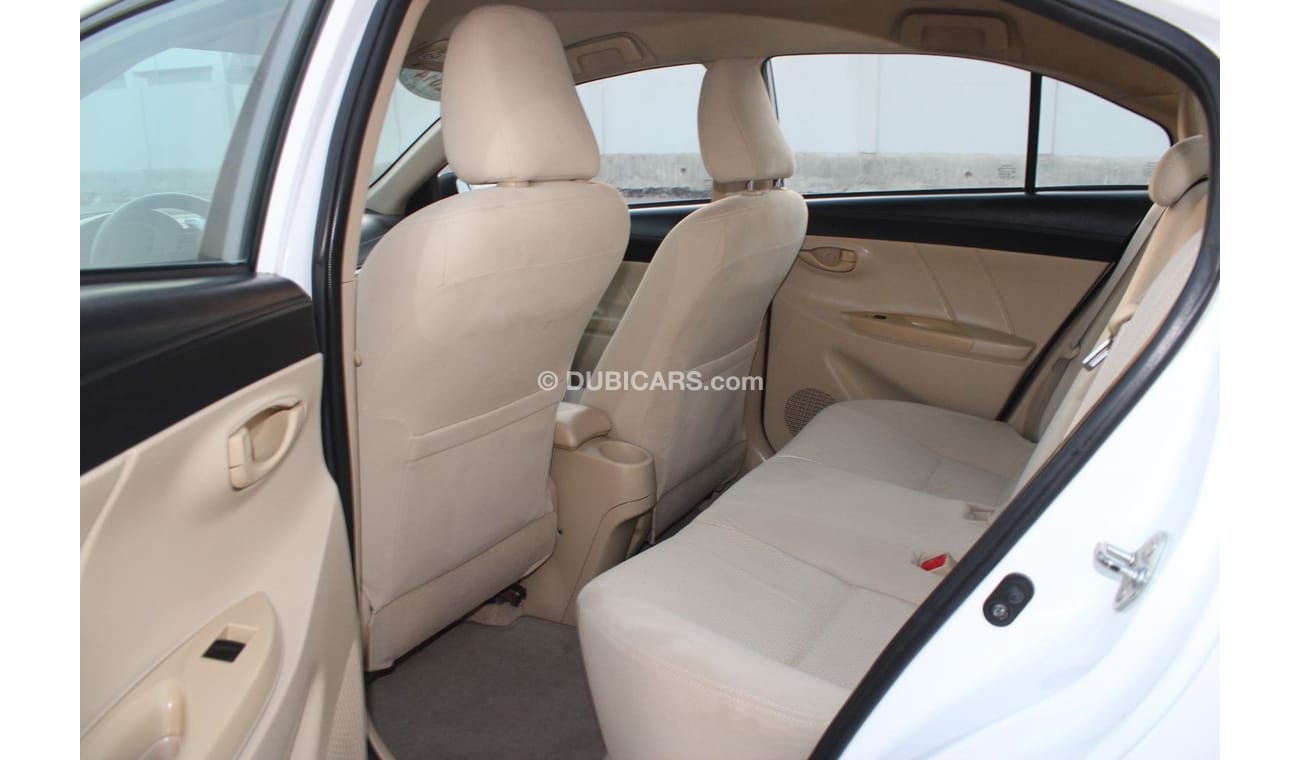 Toyota Yaris Toyota Yaris 2014 GCC, in excellent condition, without accidents, very clean from inside and outside