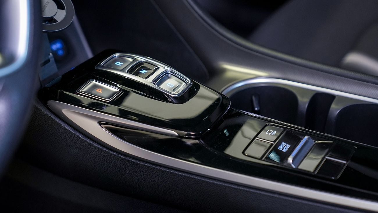 Hyundai Sonata 2.5 L