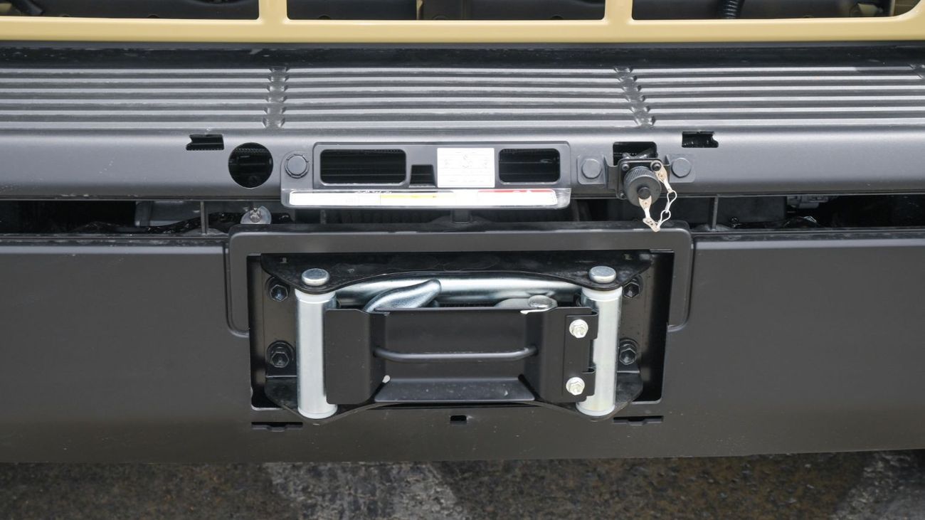 Toyota Land Cruiser 70 Toyota Land Cruiser LC79 LX G A/T - Beige - 2024 Brand New for Export