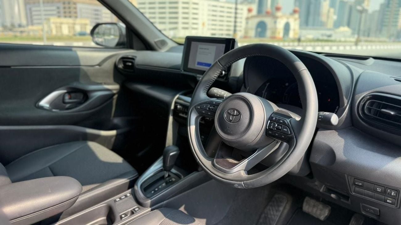 Toyota Yaris Cross YARIS CROSS 1.5 LITER ,PETROL RIGHT HAND ,FOR EXPORT ONLY