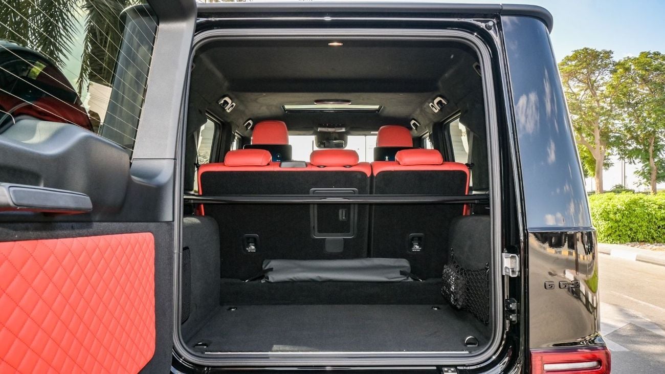 Mercedes-Benz G 63 AMG Mercedes G63 | Double Night Black | Carbon Fiber | Fully Loaded | Rear Entertainment Screens | 2025