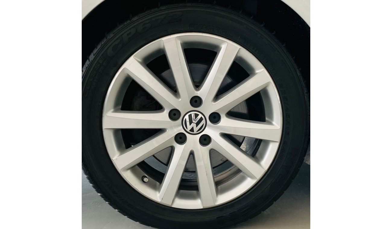 Volkswagen Passat GCC .. Perfect Condition .. Full options .. 2,0