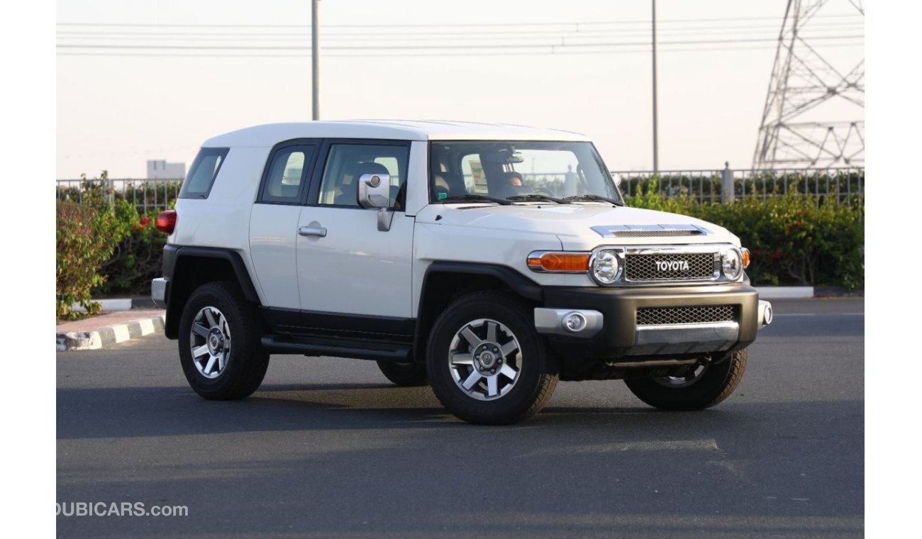 تويوتا إف جي كروزر Get 2023 Toyota FJ Cruiser 4.0 with JBL Petrol - White inside Black