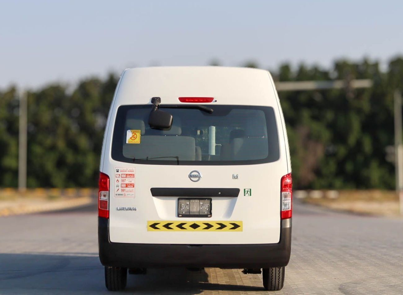 Nissan Urvan Microbus 2.5L M/T Petrol Nissan Urvan 2022 -GCC- accident-free  2.5L-13 seats, excellent condition