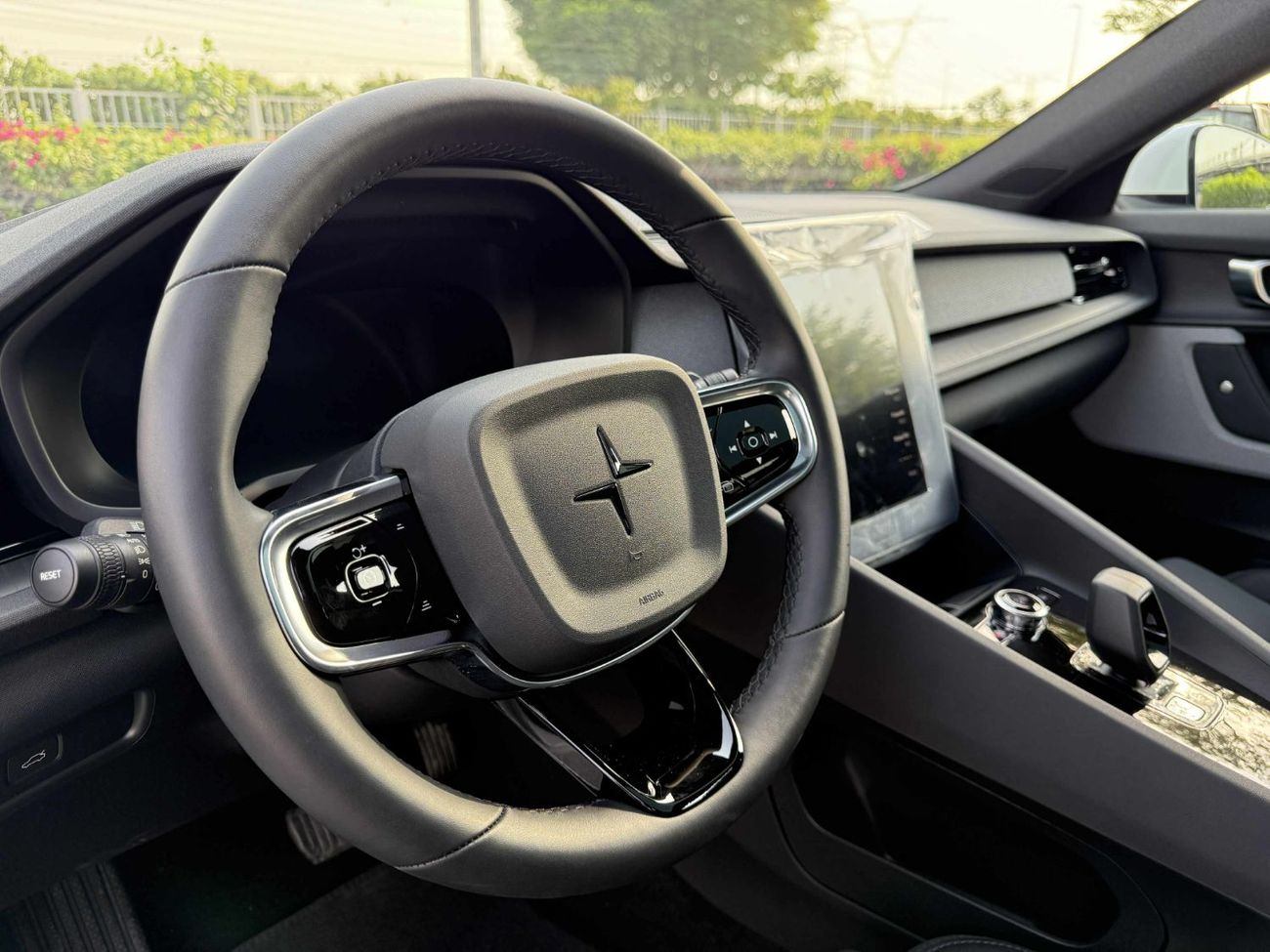 بولستار بوليستار 2 **2024**GCC SPEC UNDER WARRANTY LONG RANGE