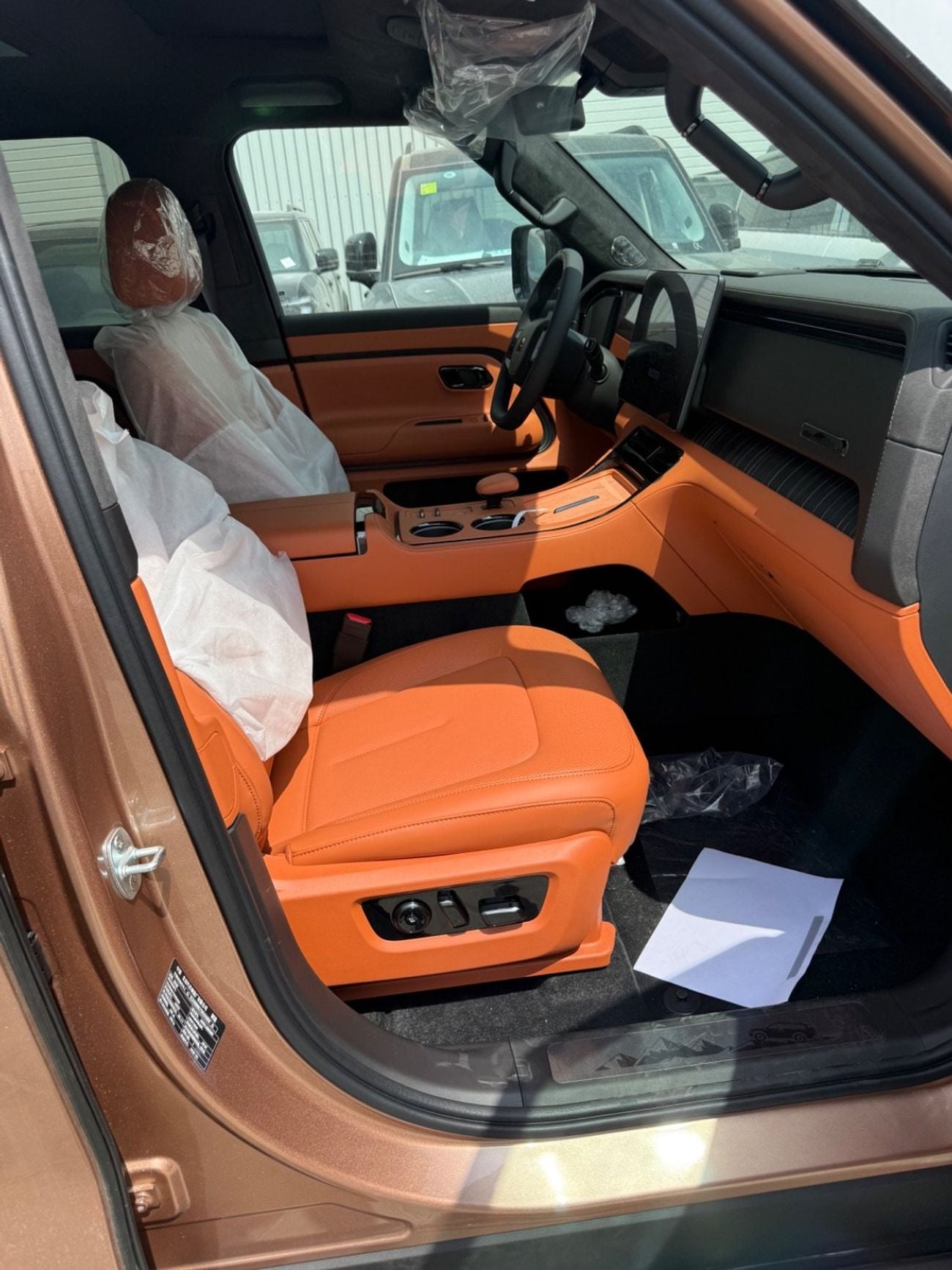 روكس أداماس VIP 6seater gold-orange