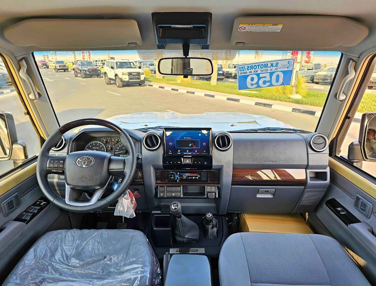 تويوتا لاند كروزر 70 4.0L PETROL V6, WOOD,STEERING / WINCH SNORKEL,HIGH OPTION (CODE# 68030)