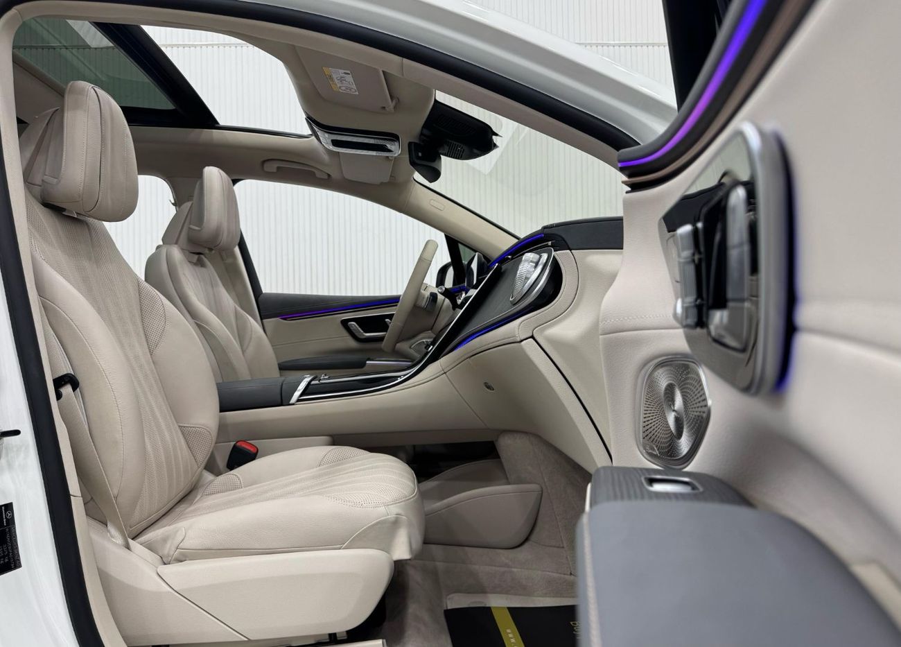 مرسيدس بنز EQS 450 SUV 2023 Mercedes-Benz EQS 450 4MATIC, 1 Year Warranty, Excellent Condition