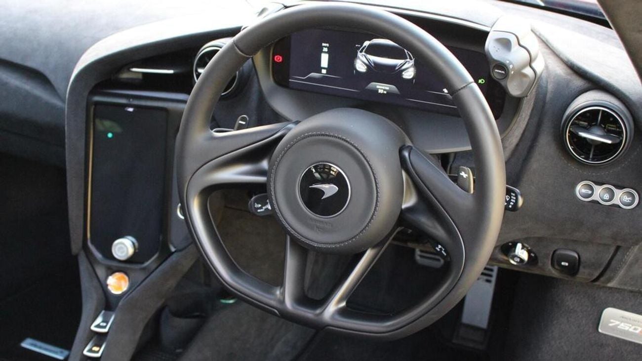 مكلارين 750S V8 2dr SSG Auto 4.0 (EXPORT ONLY) RIGHT HAND DRIVE