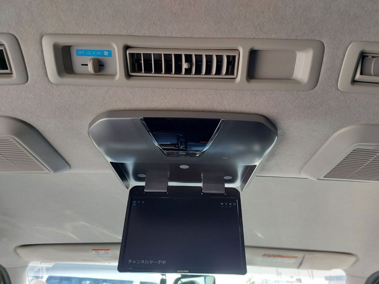 Toyota Hiace (RAMADAN OFFER) TOYOTA HIACE VAN RHD 2010 MODEL 2.7 L PETROL AUTOMATIC(PM20787)