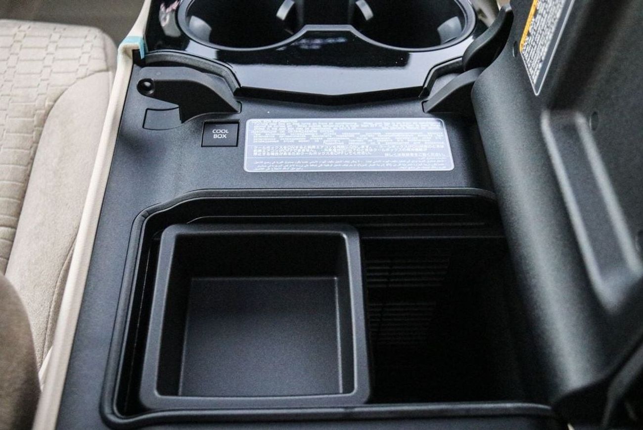 Toyota Land Cruiser GXR 4.0L Toyota Land Cruiser GXR 2024 | 4L | BASIC