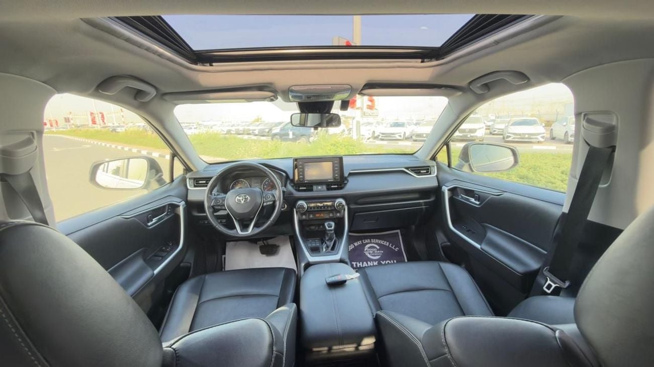 تويوتا راف ٤ XLE Premium  4X4