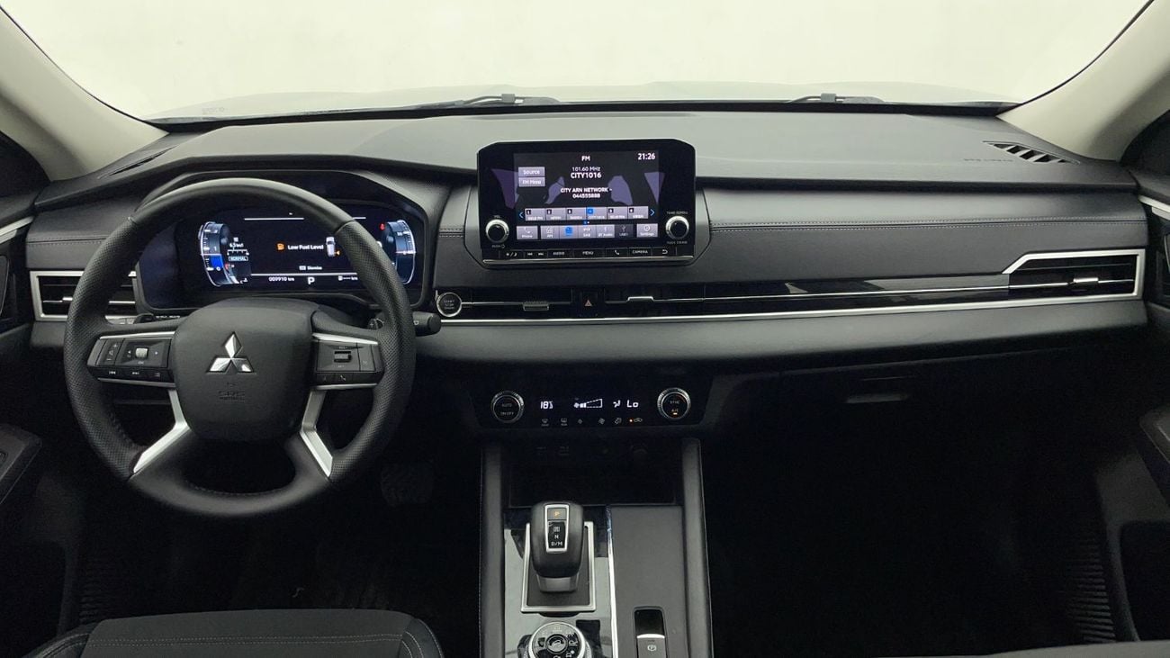 ميتسوبيشي آوتلاندر 2.5L 2024 | 0 DP | 1504/Month | 30 Day Return | Service History