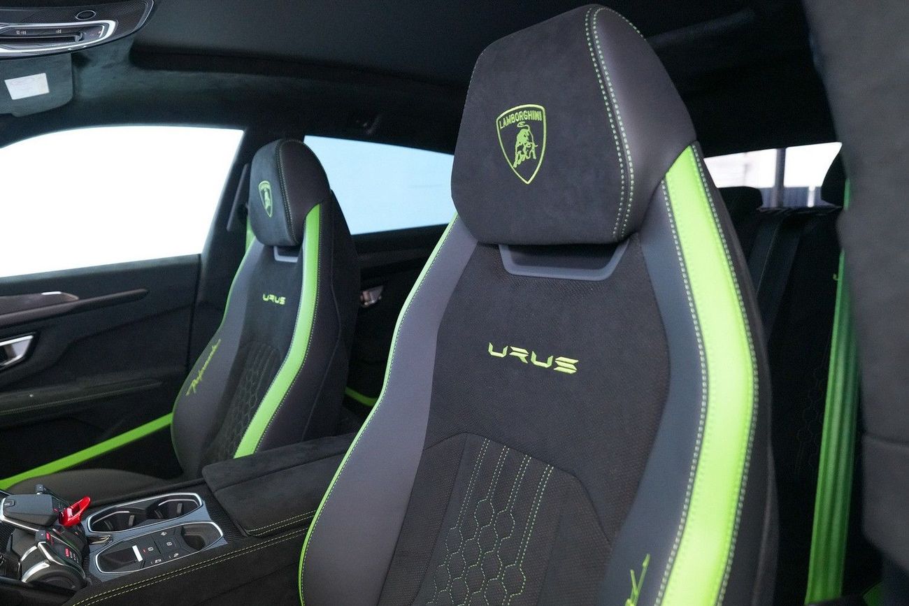 لامبورغيني اوروس PERFORMANTE