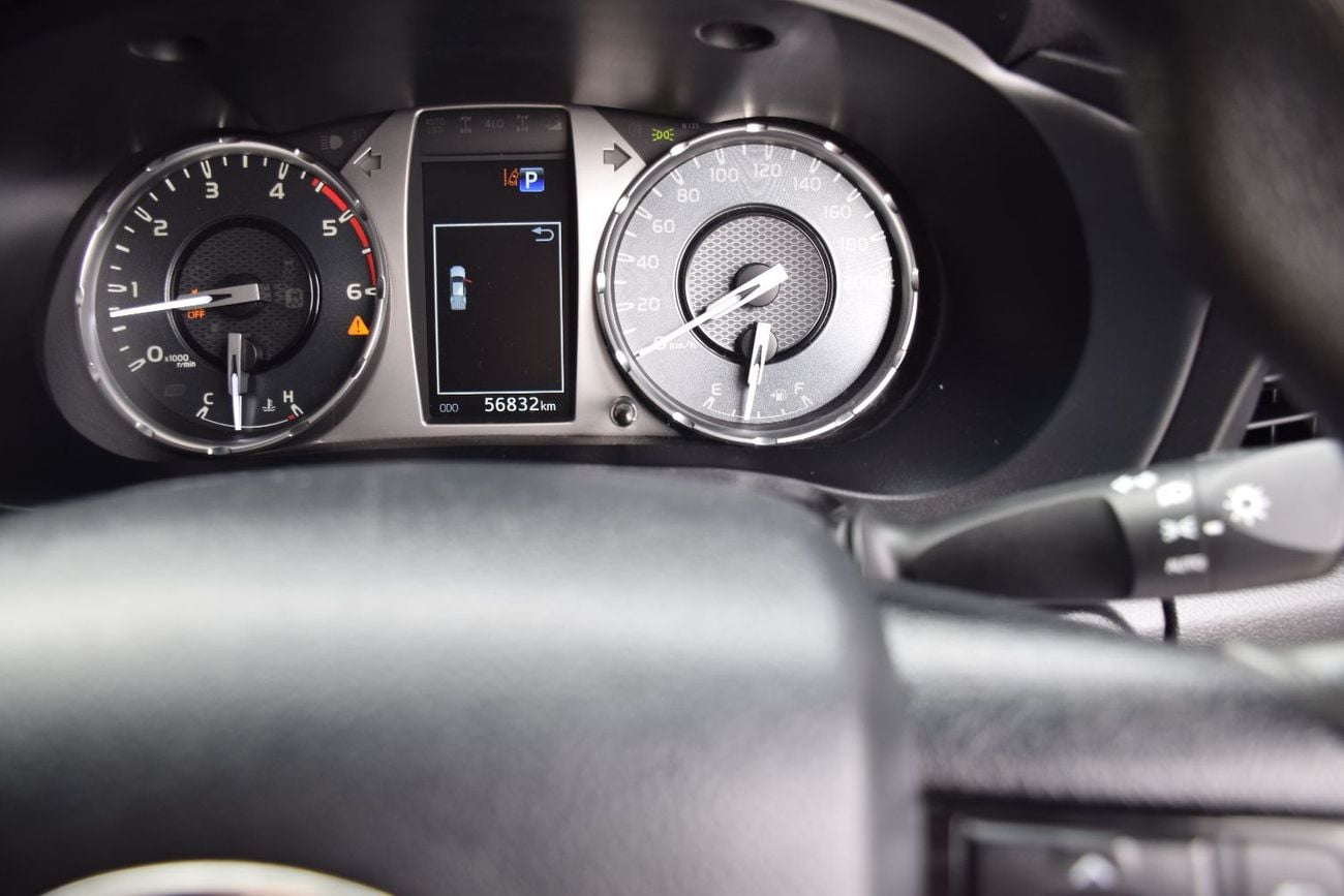 Toyota Hilux 2.4L Diesel Right hand drive (export only)