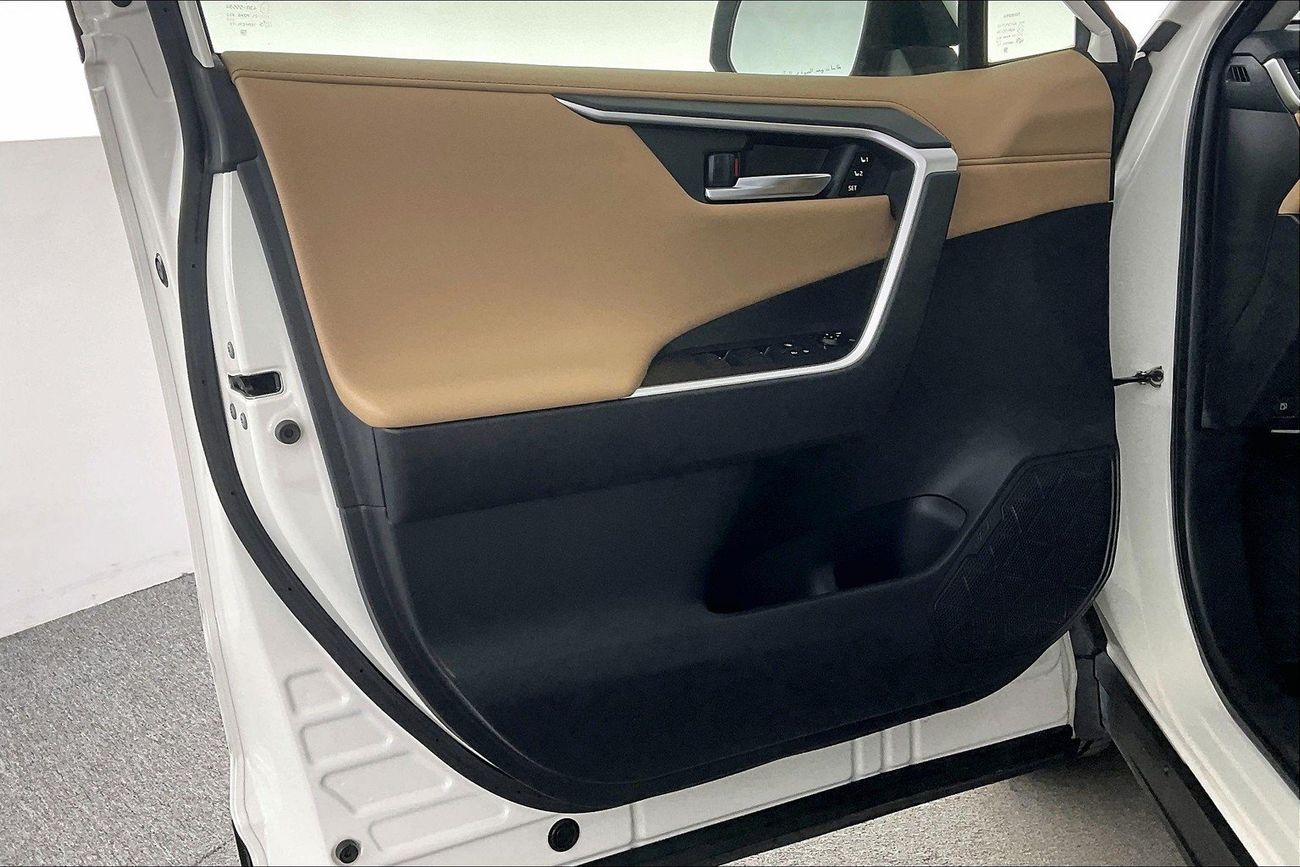 Toyota RAV4 VXR HEV | National Day Celebration | Guaranteed Warranty | 0 Down Payment