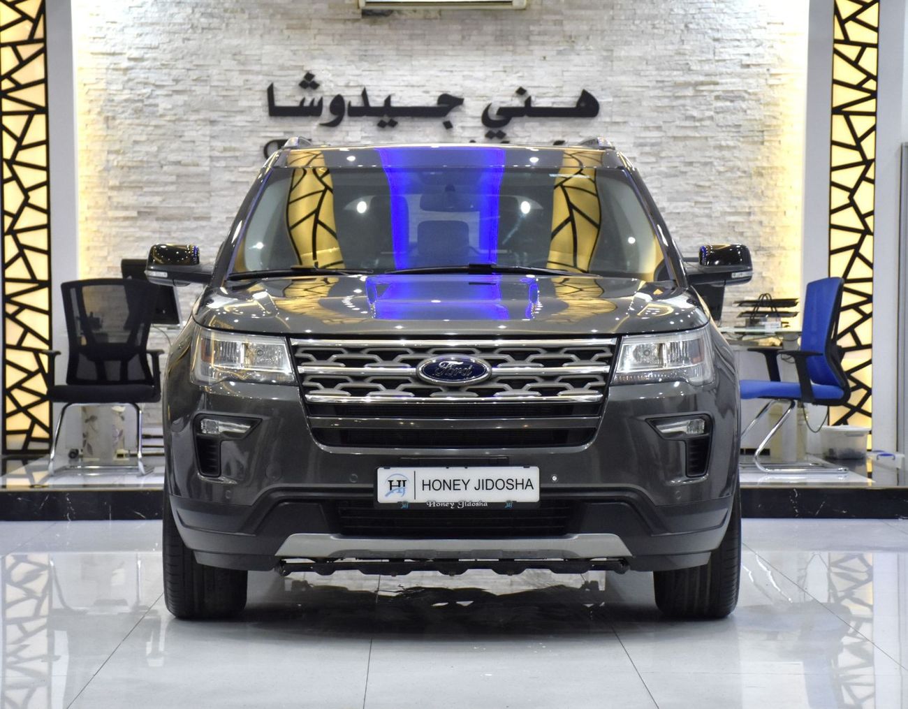 فورد إكسبلورر EXCELLENT DEAL for our Ford Explorer XLT 4WD ( 2018 Model ) in Grey Color GCC Specs