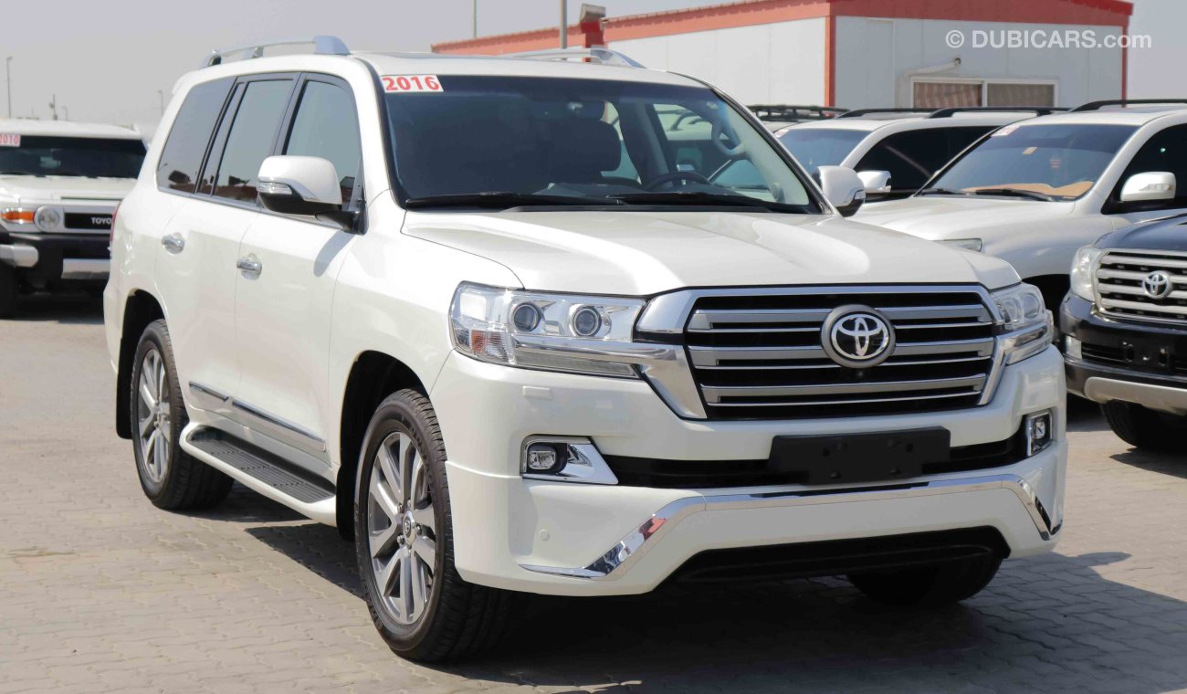 Toyota Land Cruiser VXR V8